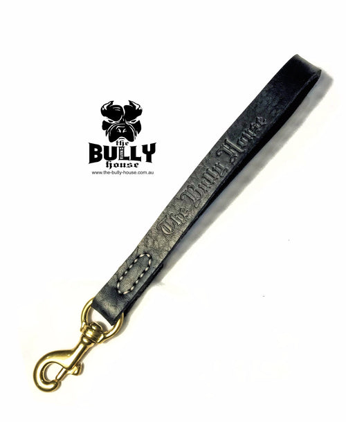 LEATHER SHORT STRAP LEASH 30cm - By The Bully House -