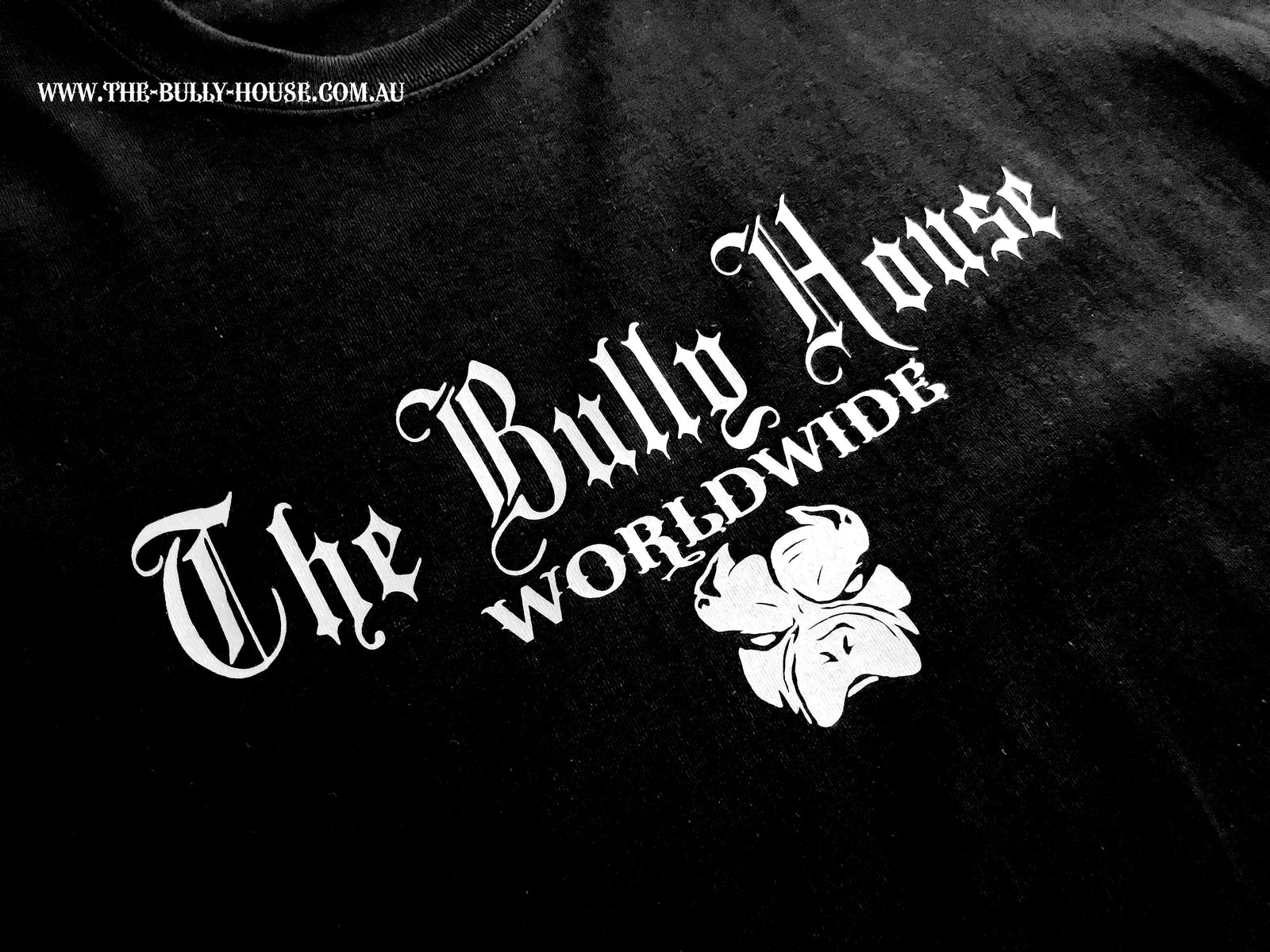 THE BULLY HOUSE Apparel The Bully House -- MEDALLION -- T-Shirt - MENS  CUT // White Print